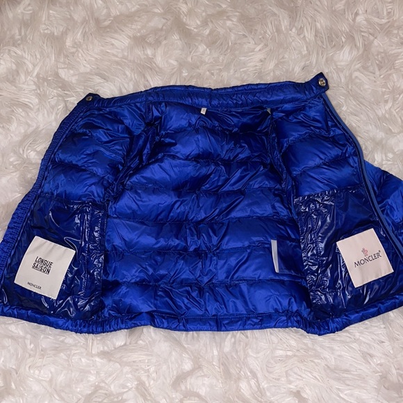 Moncler Puffer - Picture 5 of 7